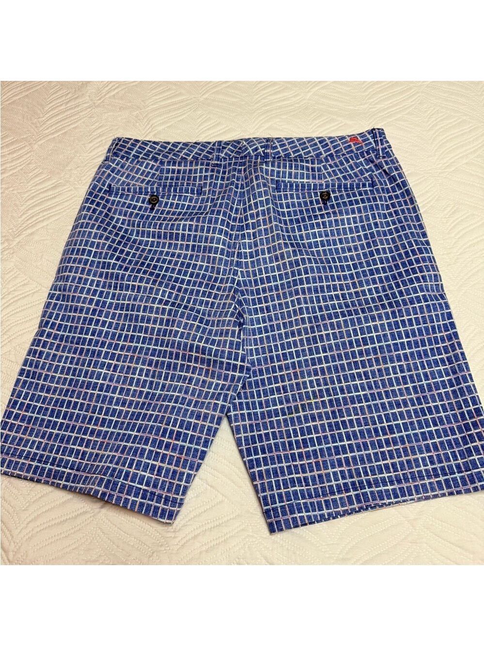 Tommy Bahama Men’s Multi Blue Checkered Shorts. Size 35 - Picture 2 of 6